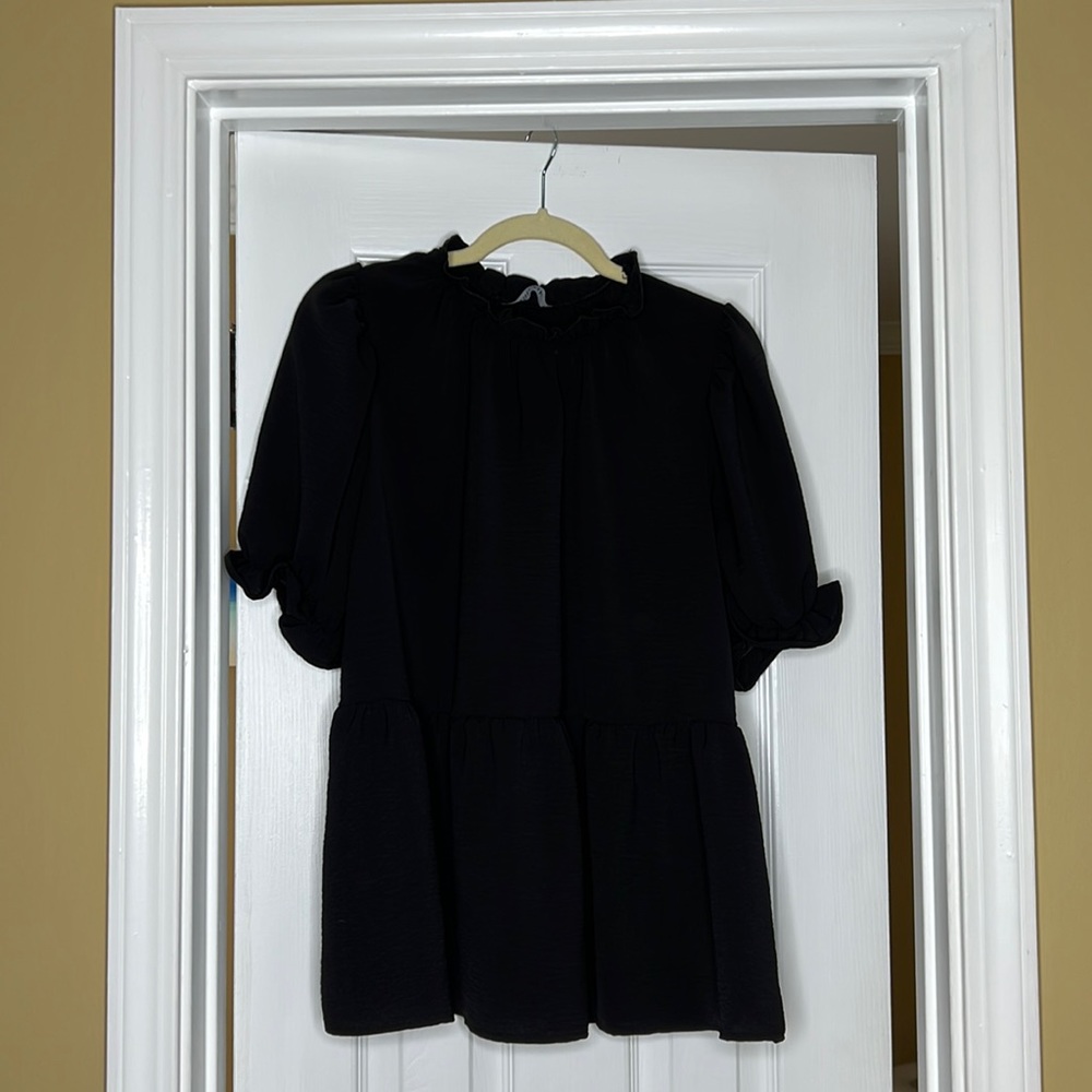 NEVER WORN Fab’rik black top